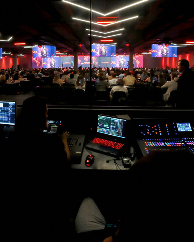 Plateia durante evento do Grupo Acelerador